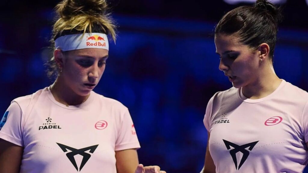 Bea González y Delfi Brea en el Premier Padel Málaga P1 2024